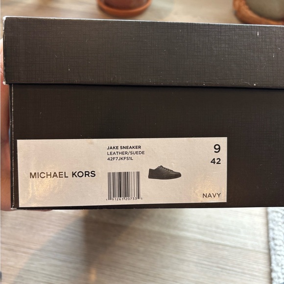 Michael Kors Men's Navy Jake Sneaker Leather/Suede Size 9 - Picture 6 of 7
